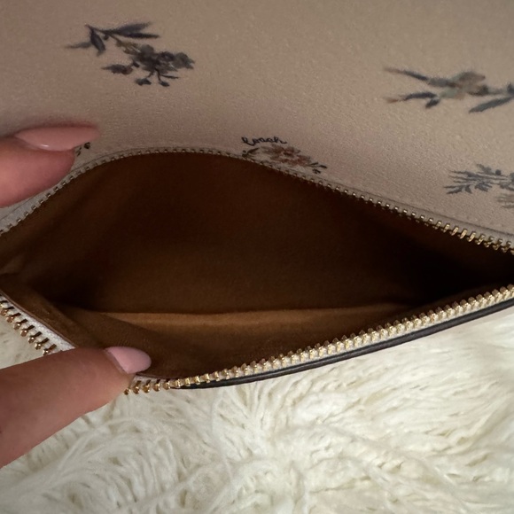 Coach Floral White Backpack - Picture 7 of 13